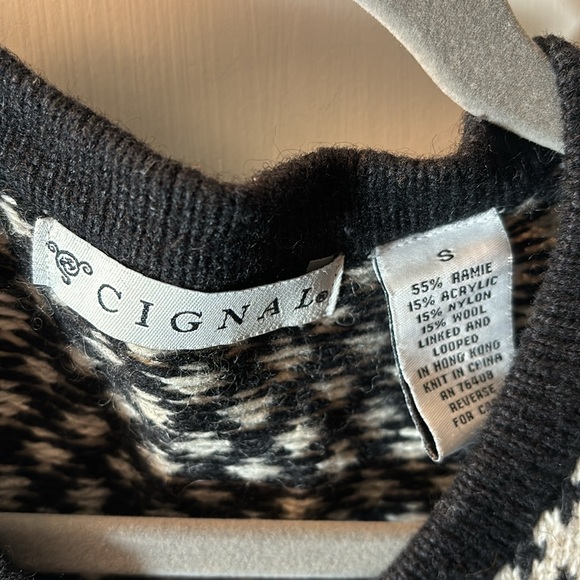 Beautiful CIGNAL  zipper sweater - Picture 2 of 4